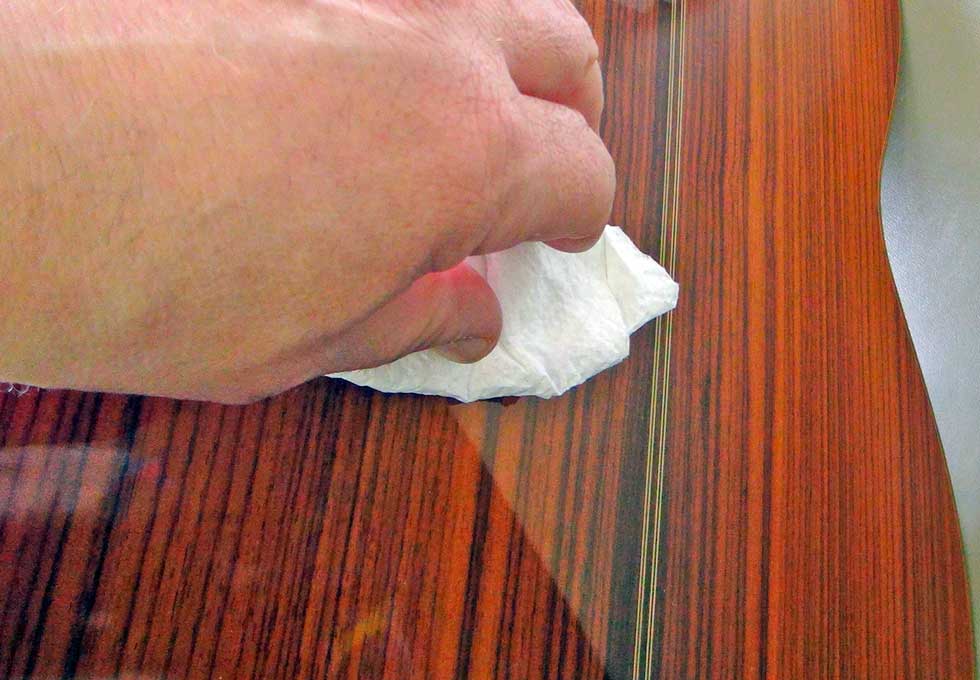 Clean the Guitar